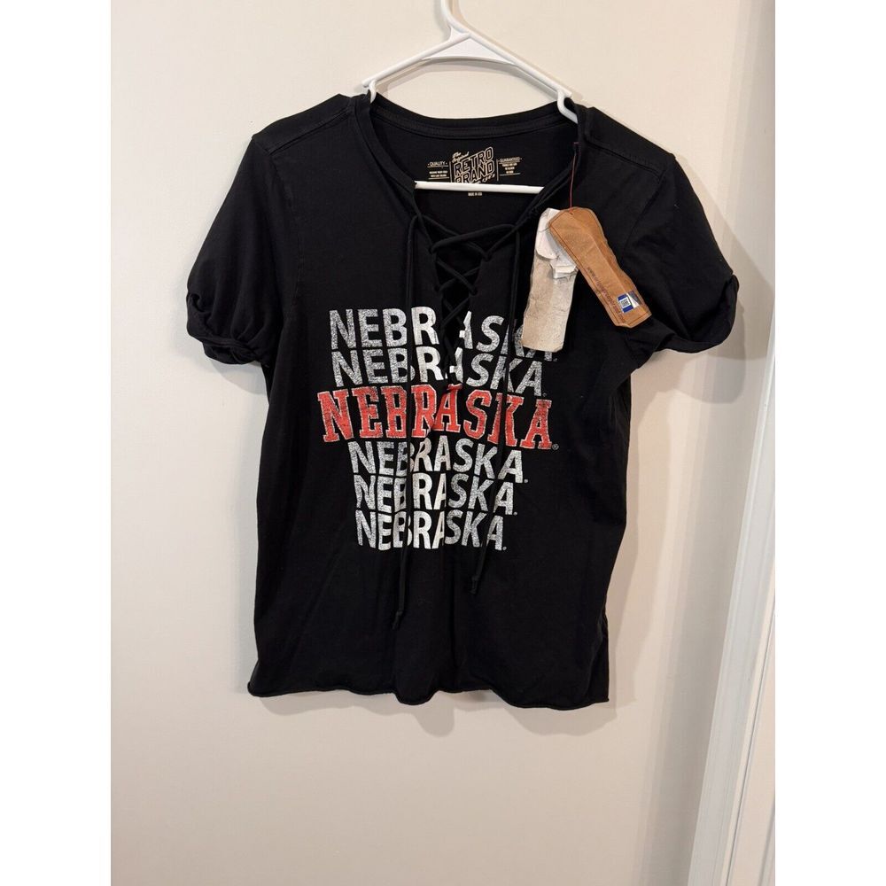 Nebraska Cornhuskers Retro Brand Women's Size‎ Medium Short Sleeve
